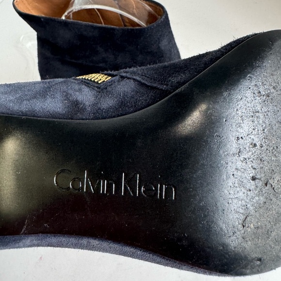 Calvin Klein Kristi Blue Suede Ankle Boots. Size 6.5 - Picture 9 of 11